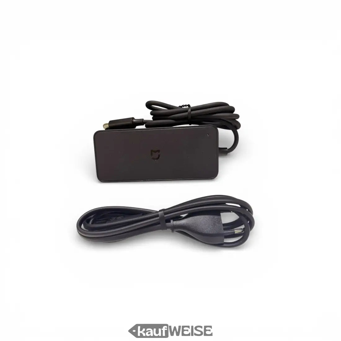 Schwarzes Xiaomi-Netzteil 42V 1.7A mit Spiralkabel für M365 Scooter